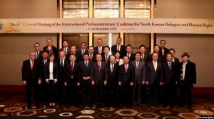 "북한과의 대화에서 인권문제 반드시 제기해야"